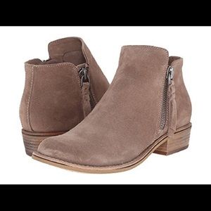 Dolce Vita Sutton Bootie in Dark Taupe